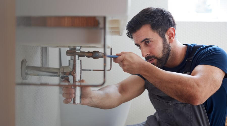Expert burst pipe repair services in Bourbonnais, IL